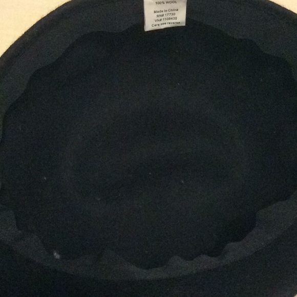 Woman’s Bucket Hat - Picture 3 of 5